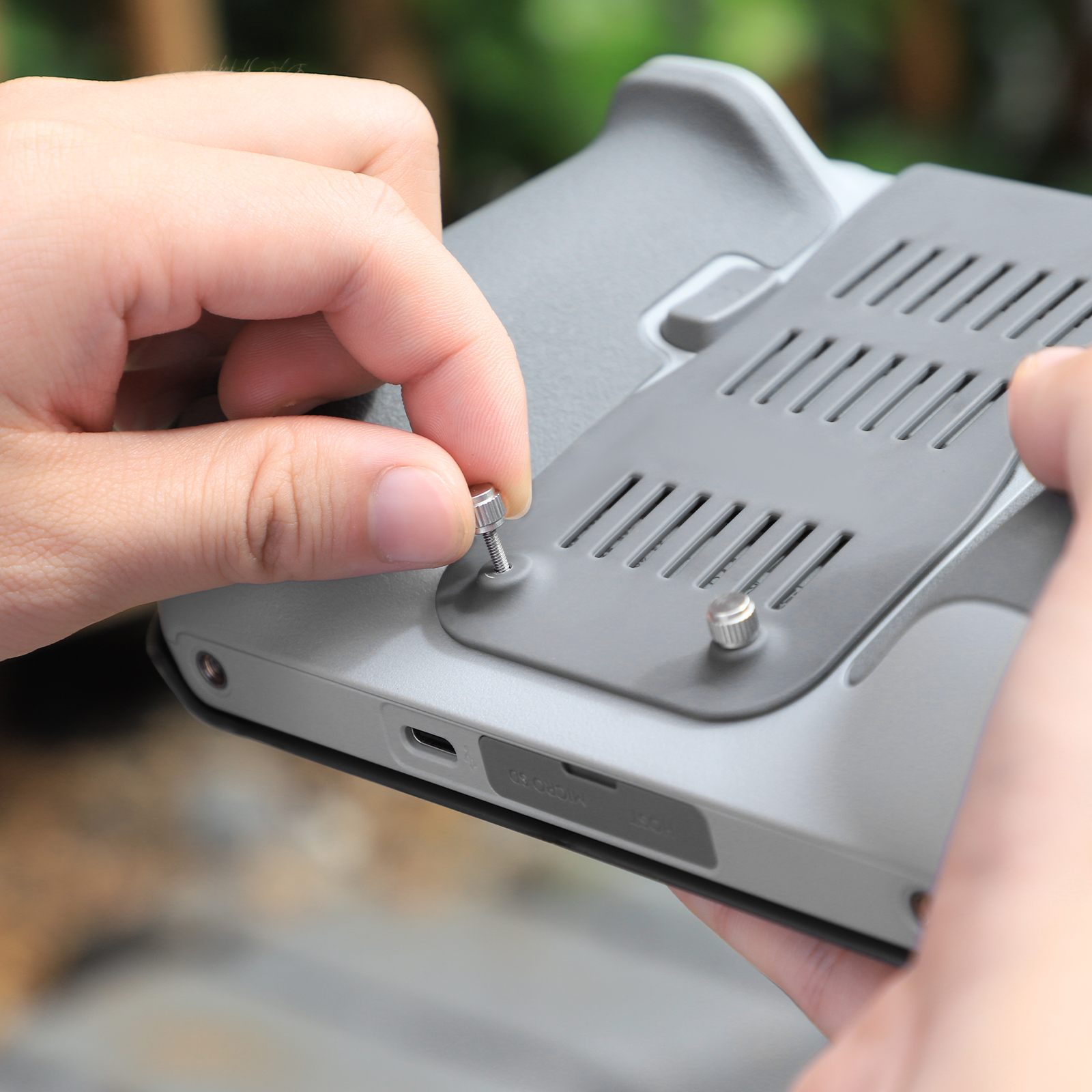 Scratch Proof TPU Case for DJI - Drone Propeller Holder のレビューと価格