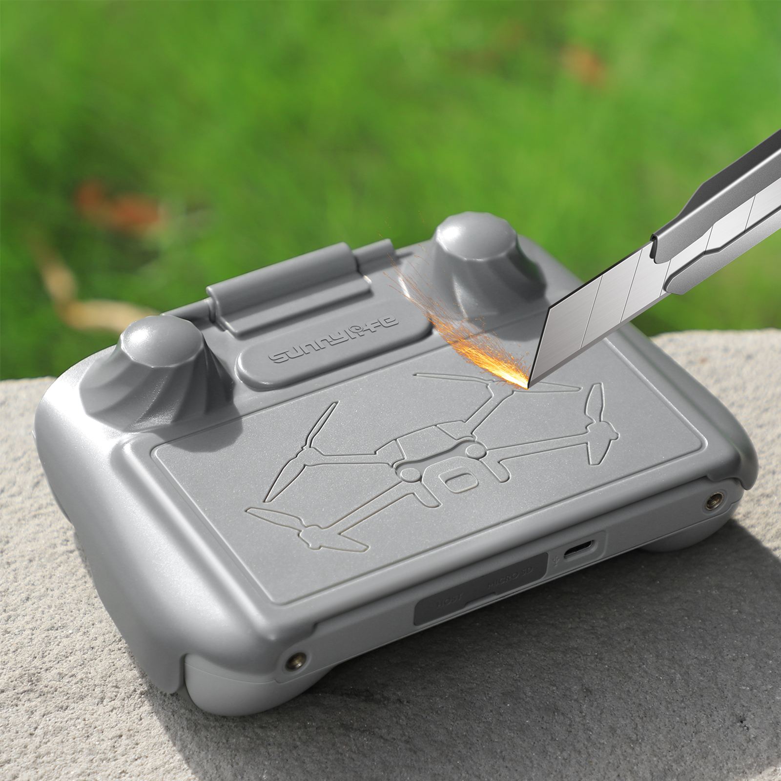 Scratch Proof TPU Case for DJI - Drone Propeller Holder のレビューと価格